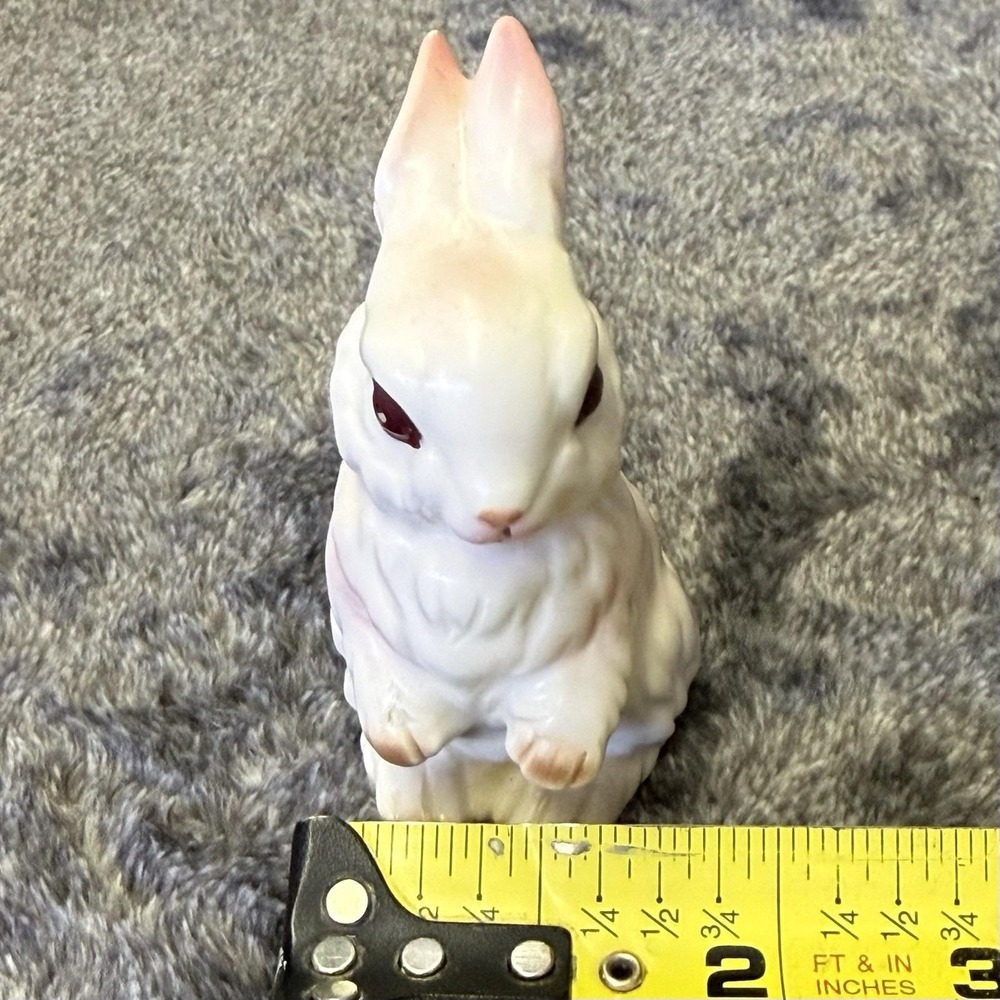 Norcrest Porcelain Rabbit Figurine - Picture 7 of 9